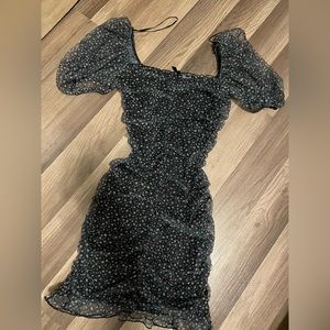 H&M Xs Puffy Sleeve Dress
